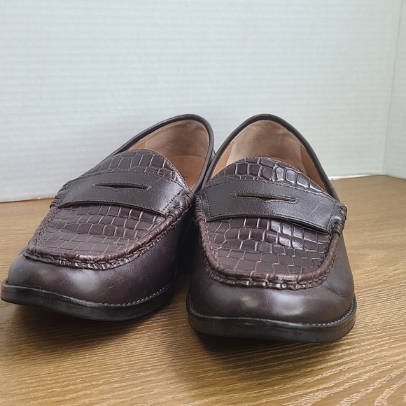 Vionic Men's Classic Slip-on Loafers, Size: 10 Color: Brown - Picture 2 of 15